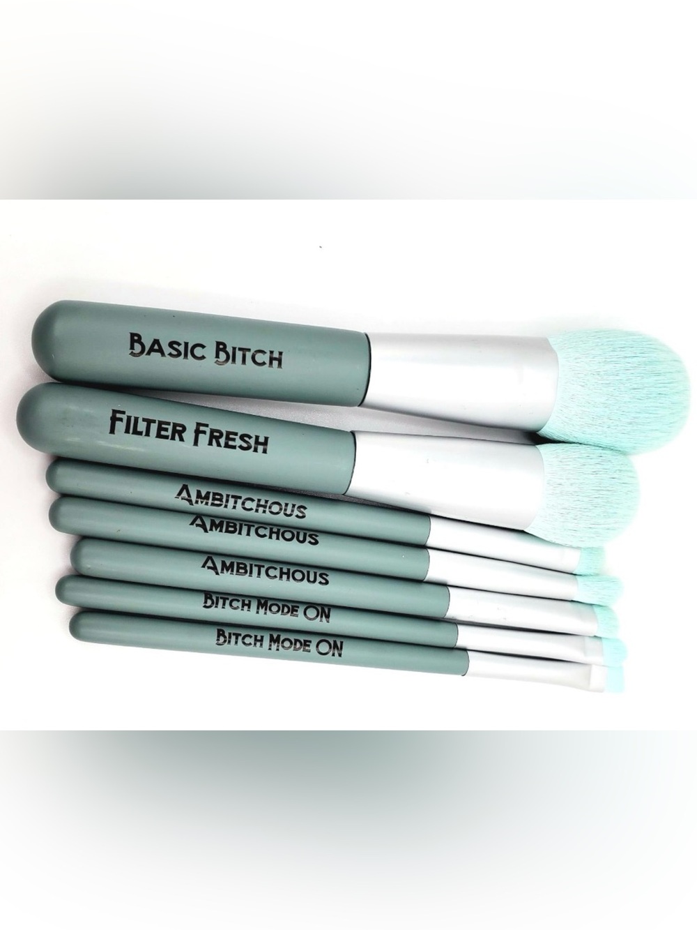 8-Pc Travel Makeup Brush Set & Bag - NWT - Picture 4 of 6